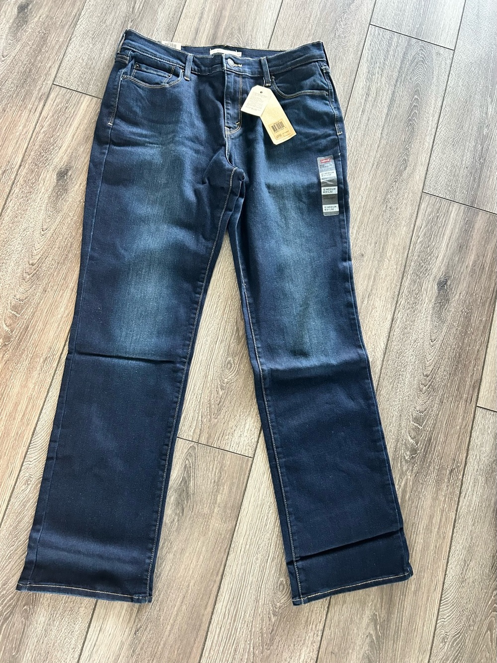 Levi's Dark Blue Straight-Leg Women's Jeans NWT